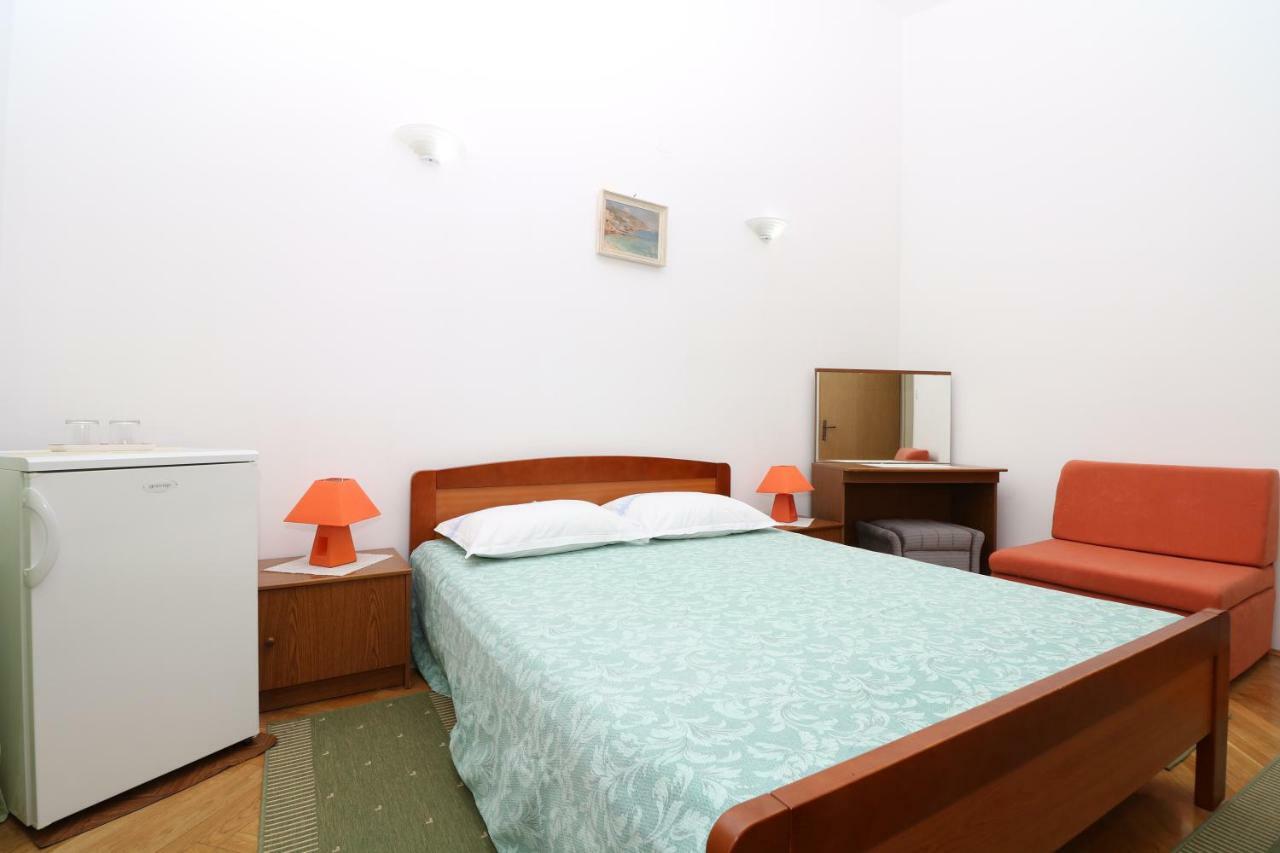 Double Rooms Jasna With Sea View Baska  Exterior photo